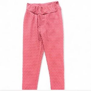 ✨ NY Invasion pink leggings with a unique design✨